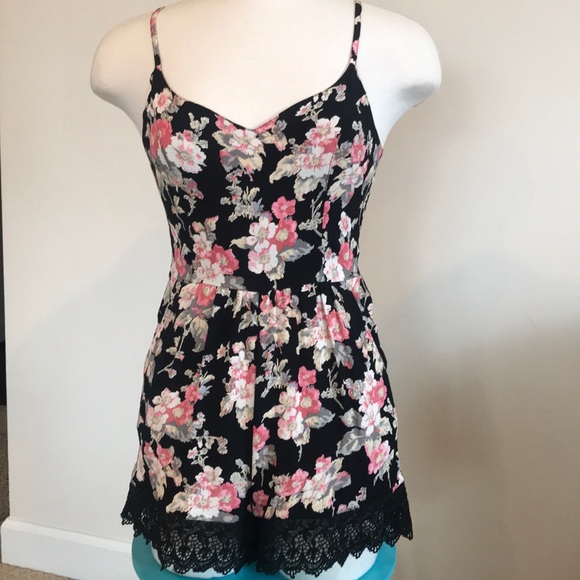 TOPSHOP ROMPER - Picture 1 of 7